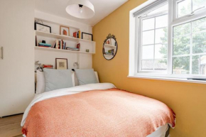 Balcony Flat in Victorian West Kensington Mansion